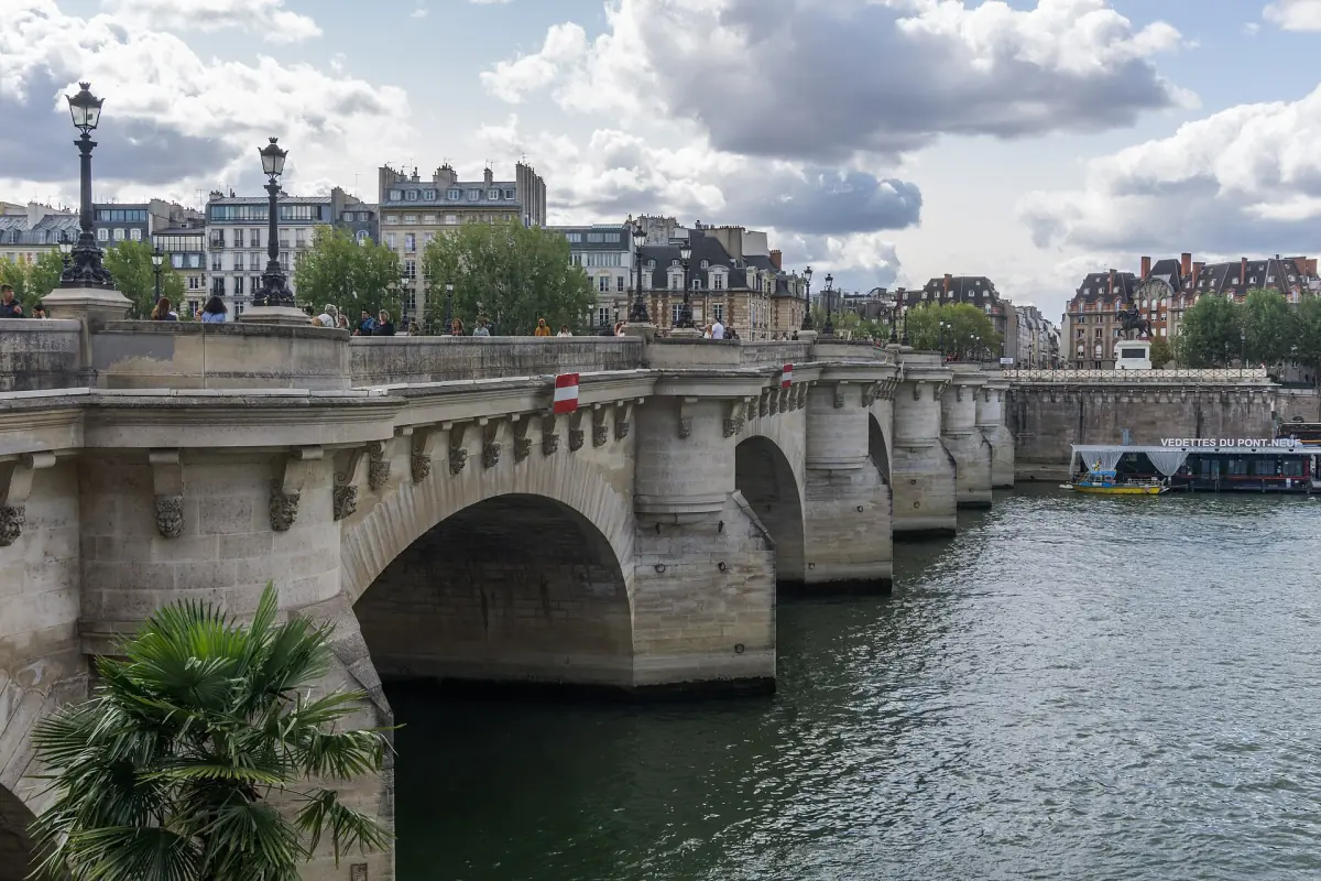 The Pont Neuf crossing the Seine